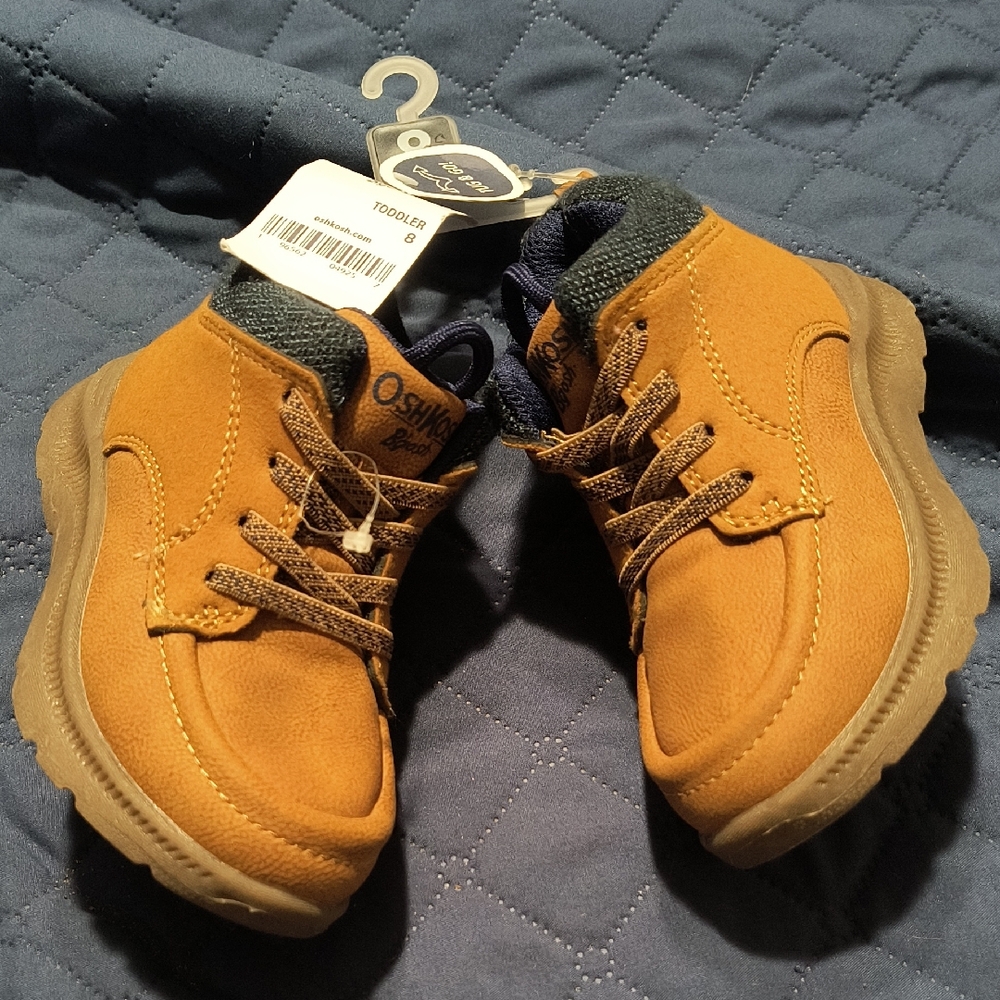 OshKosh B'gosh Brown Toddler Boots